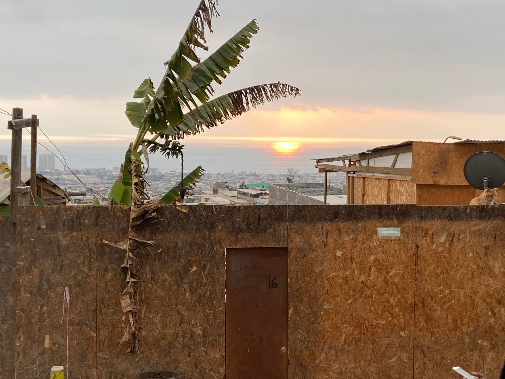 Gustavo Macaya, académico Universidad Santo Tomás: “Es necesario mirar de manera más profunda la migración colombiana en Antofagasta para entender sus razones y producir&nbsp;cercanía”